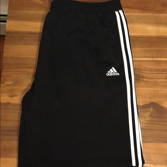 Adidas cotton sweat shorts - Picture 2 of 8